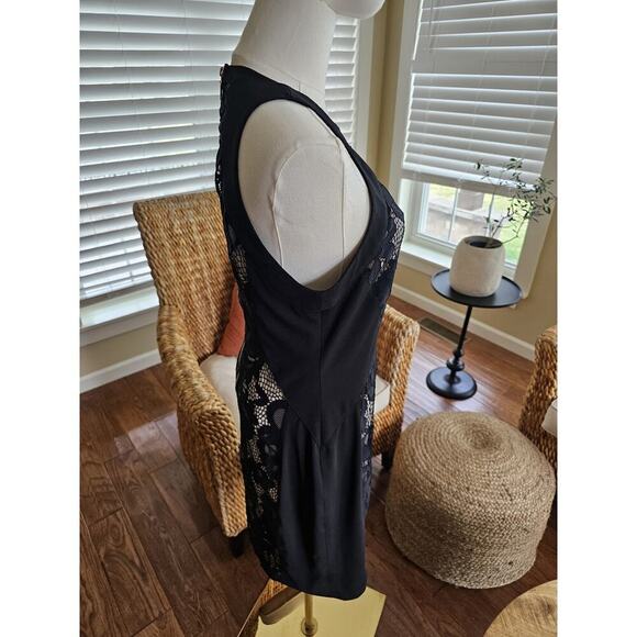 Cache Floral Lace Bodycon Sheath Dress Women's Size 6 Black Nude Party - Picture 6 of 10